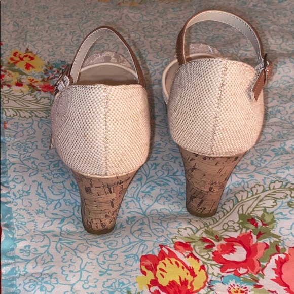 APT. 9 - Picture 4 of 5